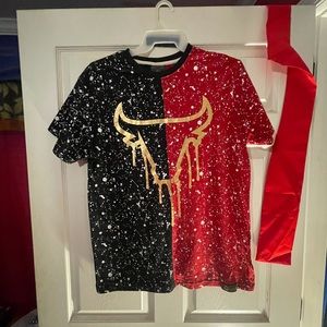 Graphic Bulls tee/ Large/ New